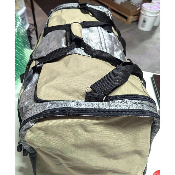 Duffel Bag Med-Large Size Overnight Travel Bag NEW Gym Sport Nylon Reflectors - Picture 9 of 9